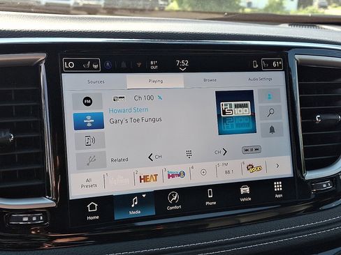 New 2026 Chrysler Pacifica Select image 15