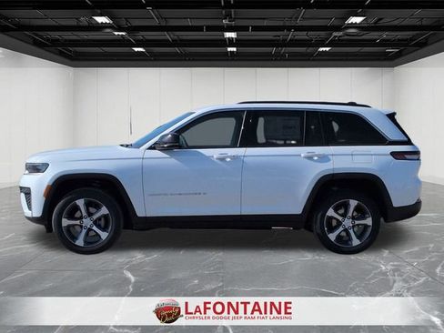 New 2026 Jeep Grand Cherokee Limited w/ Trailer Tow Package AWD/4WD image 2