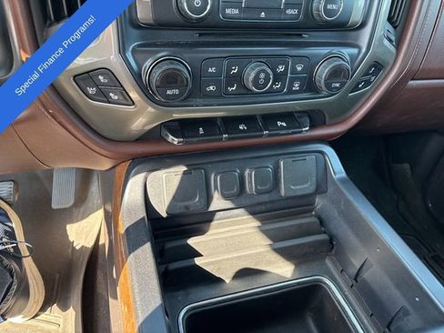 Used 2014 Chevrolet Silverado 1500 High Country image 22