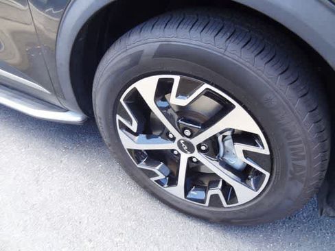 Used 2023 Kia Sportage EX FWD image 16