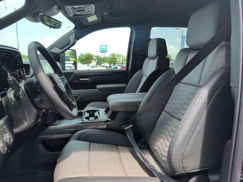 New 2026 Chevrolet Silverado 2500 ZR2 w/ LPO, Dark Essentials Package AWD/4WD image 13