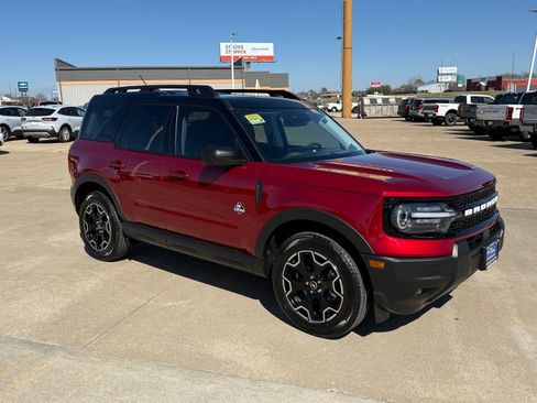 Certified 2025 Ford Bronco Sport Outer Banks image 3