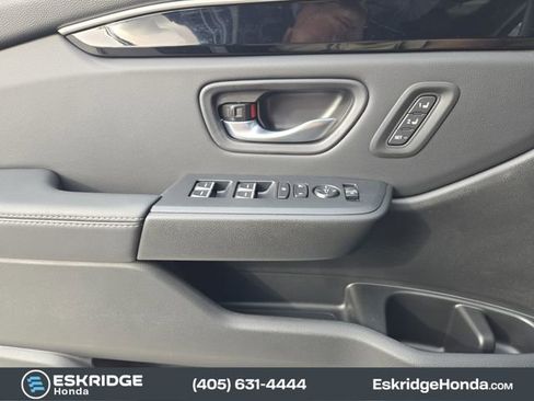 Certified 2025 Honda Pilot EX-L image 23