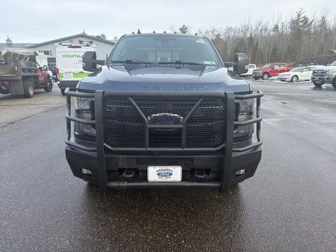 Used 2019 Ford F250 Lariat w/ Lariat Ultimate Package image 2