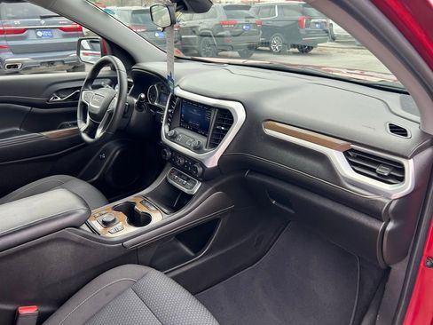 Used 2021 GMC Acadia SLE w/ Driver Convenience Package image 30