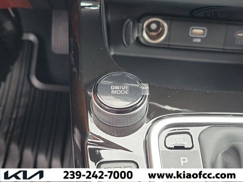 New 2026 Kia Seltos EX FWD image 29