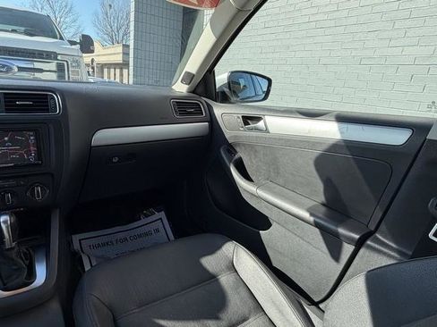 Used 2012 Volkswagen Jetta TDI image 27