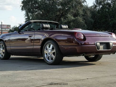 Used 2004 Ford Thunderbird RWD image 4