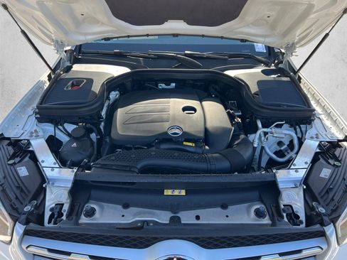 Used 2021 Mercedes-Benz GLC 300 4MATIC image 29