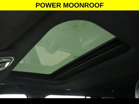 Used 2024 Jeep Grand Cherokee L Altitude AWD/4WD image 3