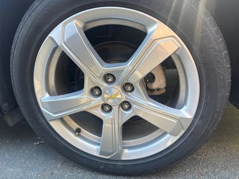 Used 2018 Chevrolet Volt LT FWD image 11