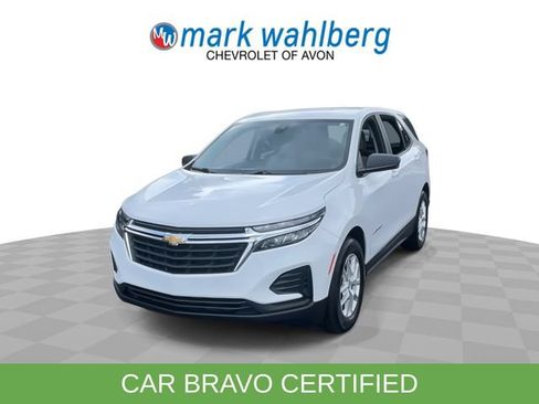 Certified 2024 Chevrolet Equinox LS w/ LS Convenience Package FWD image 3
