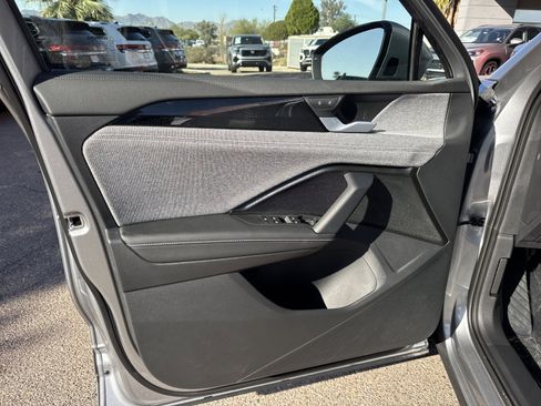 New 2026 Volkswagen Tiguan S image 11