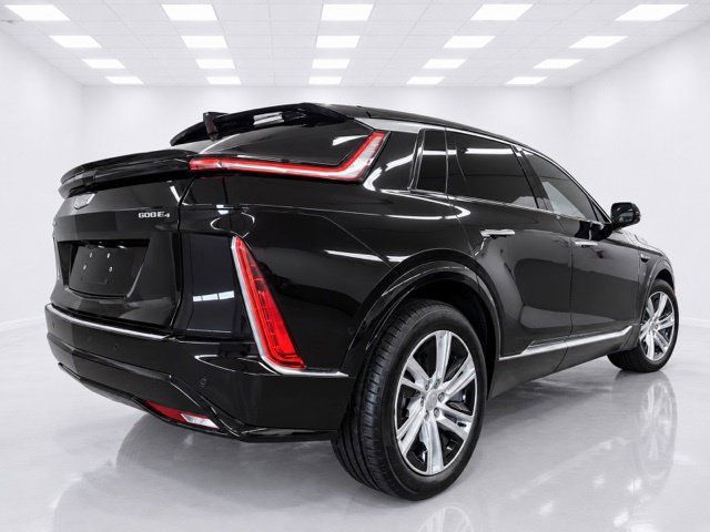 Used 2024 Cadillac Lyriq Tech w/ Driver Assist Package AWD/4WD image 10