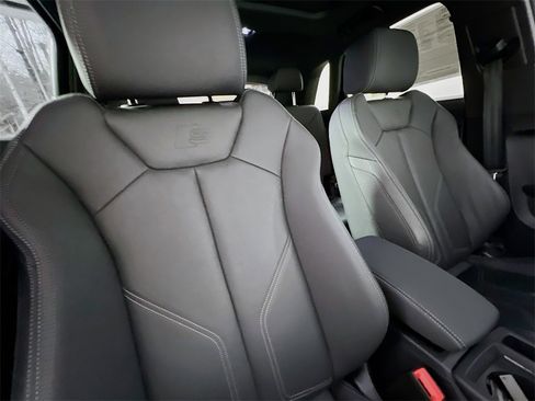 Used 2024 Audi Q3 2.0T Premium Plus w/ Premium Plus Package image 27