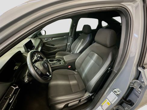 Used 2025 Honda Civic Sport image 13