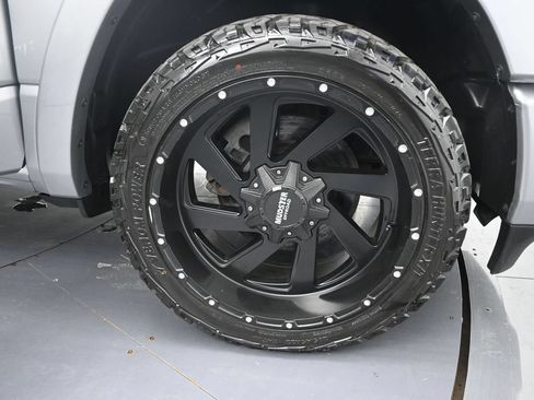 Used 2021 RAM 1500 Laramie AWD/4WD image 45