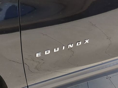Used 2018 Chevrolet Equinox LT FWD image 16