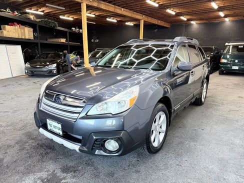 Used 2013 Subaru Outback 2.5i Premium image 5