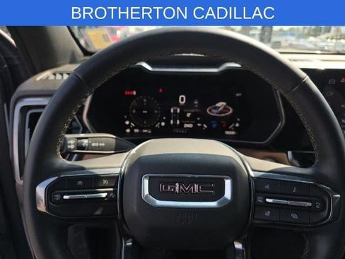 Used 2024 GMC Canyon AT4 w/ AT4 Premium Package AWD/4WD image 12