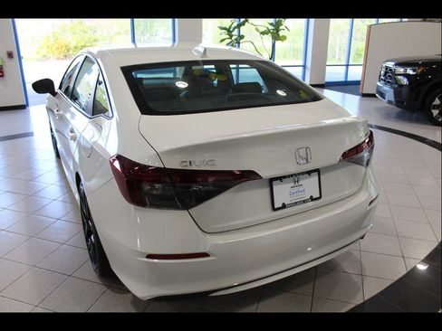 Certified 2025 Honda Civic Sport image 7