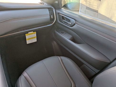 New 2026 Nissan Armada SL w/ Captain's Chari Seat Package RWD image 19