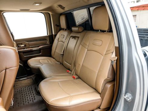 Used 2019 RAM 2500 Limited AWD/4WD image 35