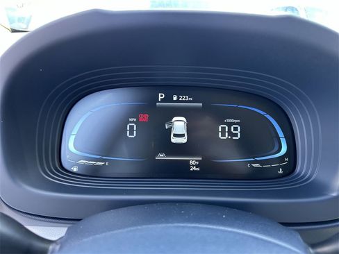 New 2025 Hyundai Venue Limited image 30