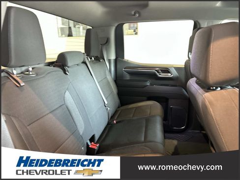 Used 2024 Chevrolet Silverado 1500 LT Trail Boss w/ Protection Package AWD/4WD image 32