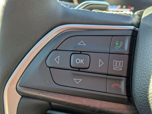 New 2025 Jeep Grand Cherokee L Limited image 15