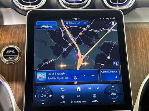 Certified 2025 Mercedes-Benz GLC 300 4MATIC image 31