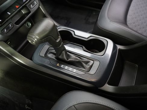 Used 2015 Chevrolet Colorado Z71 AWD/4WD image 33