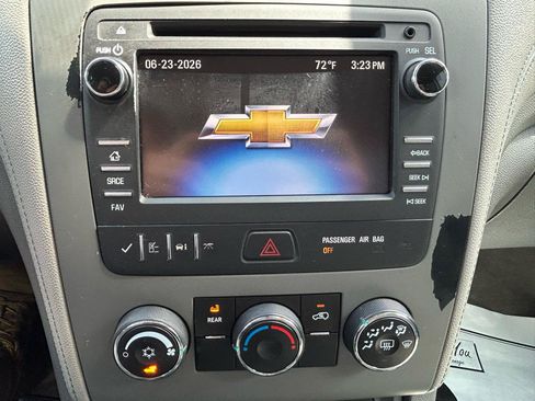 Used 2013 Chevrolet Traverse LS FWD image 23