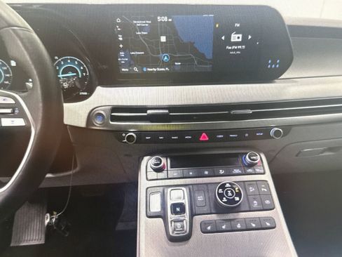 Used 2024 Hyundai Palisade SEL w/ Premium Package AWD/4WD image 8