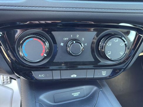 Used 2019 Honda HR-V Sport image 13