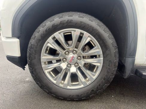 Used 2022 GMC Sierra 1500 Denali w/ Technology Package AWD/4WD image 29