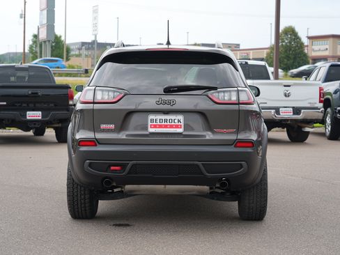 Used 2022 Jeep Cherokee Trailhawk w/ Sun, Sound & Nav Group AWD/4WD image 4