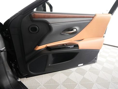 Certified 2024 Lexus ES 350 w/ Premium Package image 21