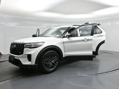 New 2026 Ford Explorer ST AWD/4WD image 29