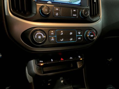 Used 2022 Chevrolet Colorado LT w/ Fleet Safety Package RWD image 15