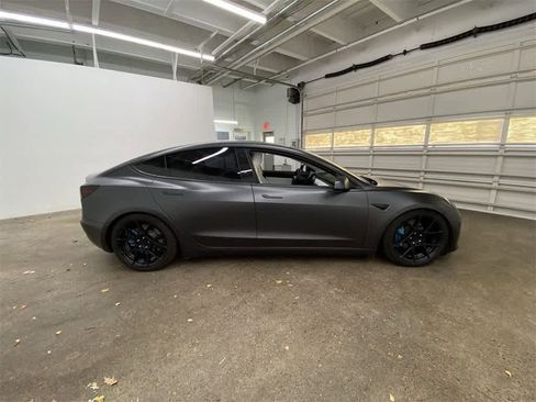 Used 2018 Tesla Model 3 Long Range image 7