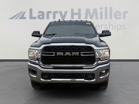 Used 2022 RAM 3500 Big Horn w/ Max Tow Package image 8