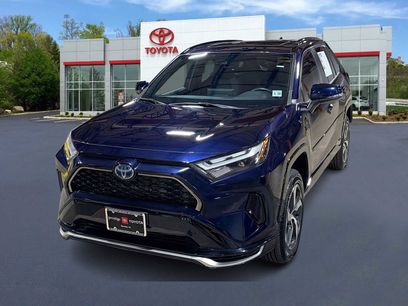 Used 2023 Toyota RAV4 SE w/ Weather & Moonroof Package