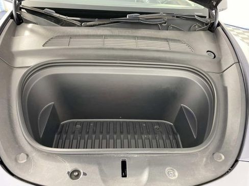 Used 2023 Tesla Model Y Long Range AWD/4WD image 33