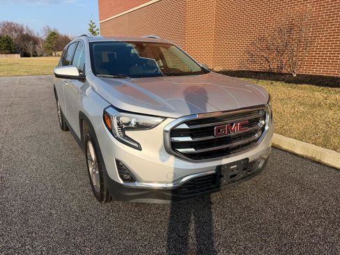 Used 2018 GMC Terrain SLT w/ Preferred Package image 18