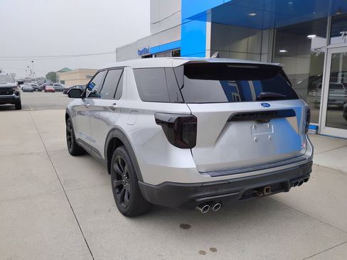 Used 2021 Ford Explorer ST w/ Equipment Group 401A AWD/4WD image 9
