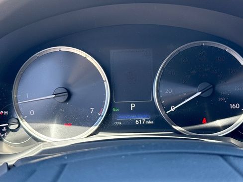 Used 2025 Lexus IS 350 F Sport RWD image 25