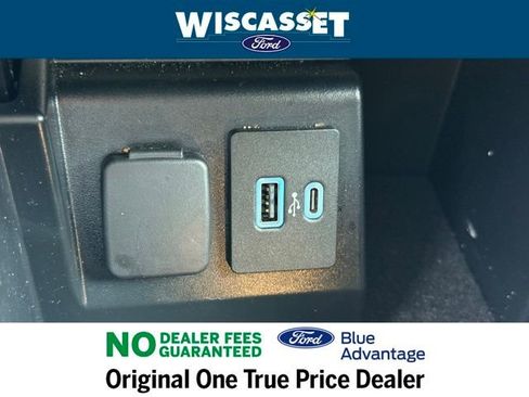 Certified 2022 Ford Explorer XLT w/ Equipment Group 202A image 18