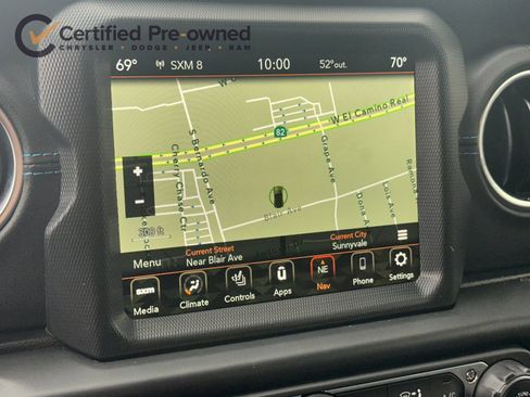 Used 2022 Jeep Wrangler Unlimited Rubicon 4xe w/ Cold Weather Group AWD/4WD image 19