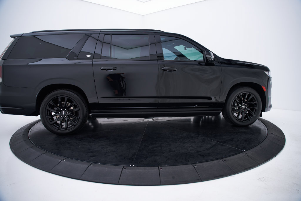 Used 2022 Cadillac Escalade ESV Sport w/ Touring Package AWD/4WD image 15